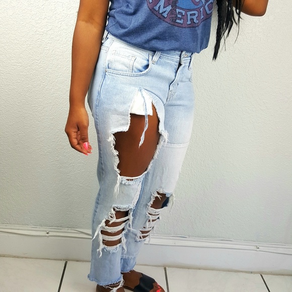 Guess Boy fit Distressed Jeans - Picture 7 of 8